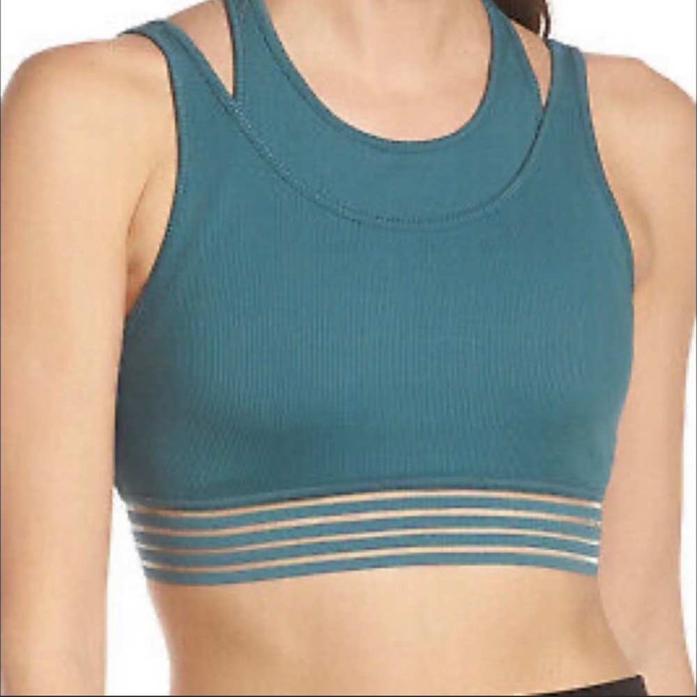 ALO Yoga | Layered High-Neck Sports Bra in Seagrass Size L